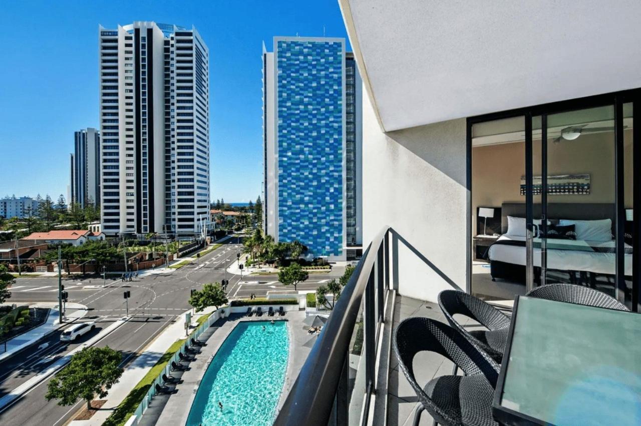 Modern 2 Bedroom Apartment In Sierra Grand - Coasthm Gold Coast Exterior photo